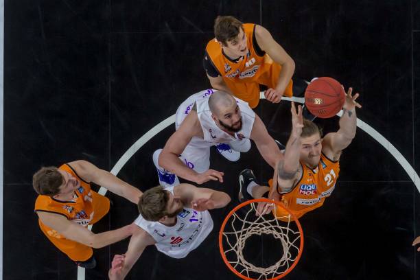 开场即定基 开场即定基