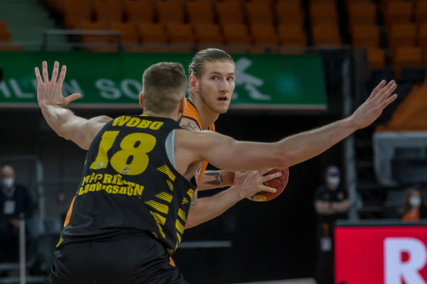 在关键时刻 在关键时刻