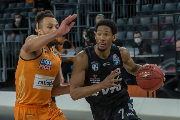 在报道中 在报道中