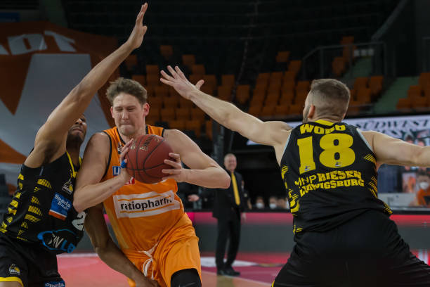 保驾护航 保驾护航