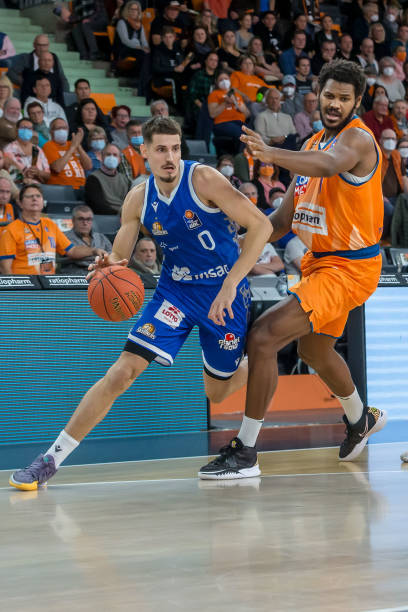 多次通过 多次通过