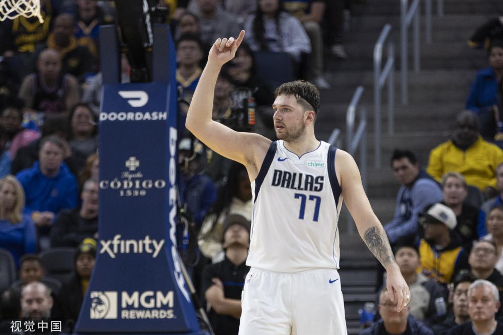 而不是在场 而不是在场